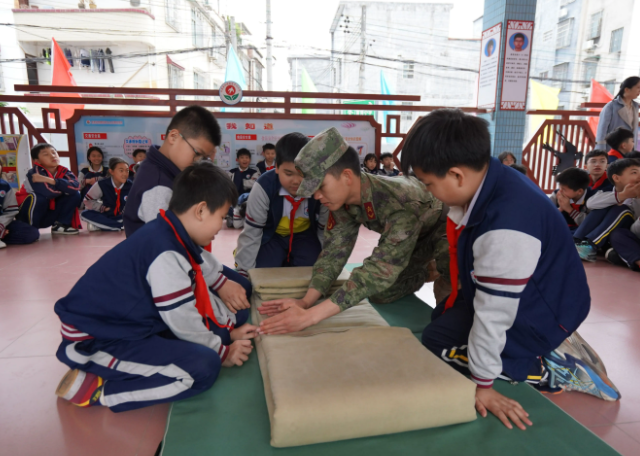 迷彩体会基地也是多部分协作继续深化国防教育实践的有力展现 迷彩体会基地也是多部分协作继续深化国防教育实践的有力展现